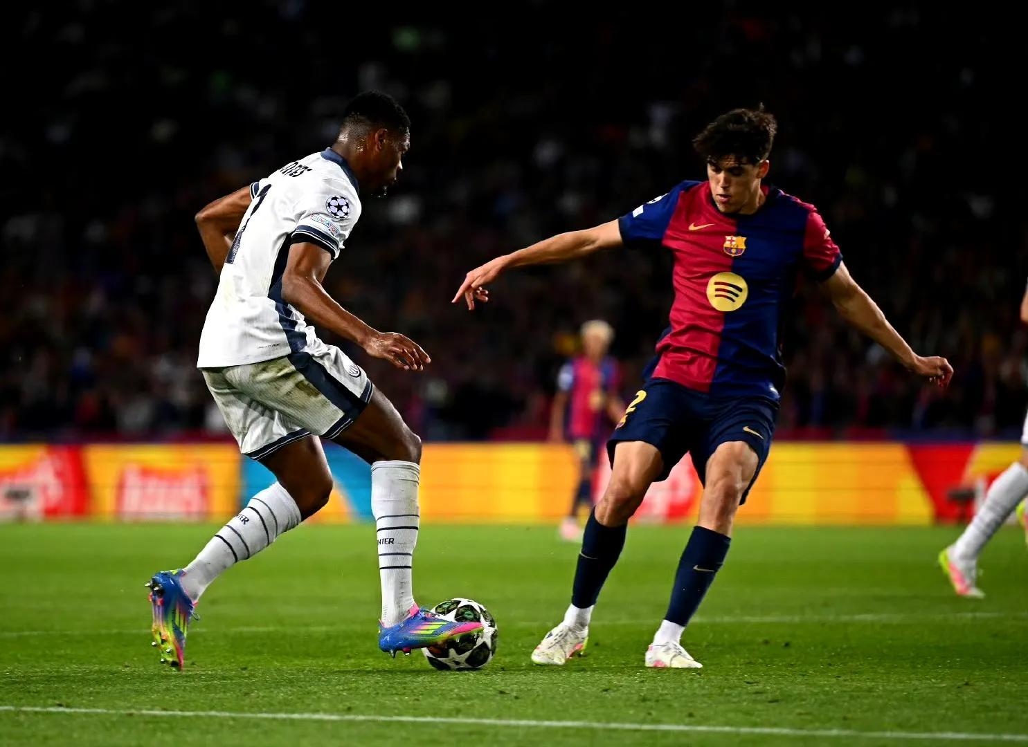 爱游戏官网-今夜国际米兰备战亚冠；强势反弹细节曝光；赛场秩序良好；身体对抗强度拉满的简单介绍