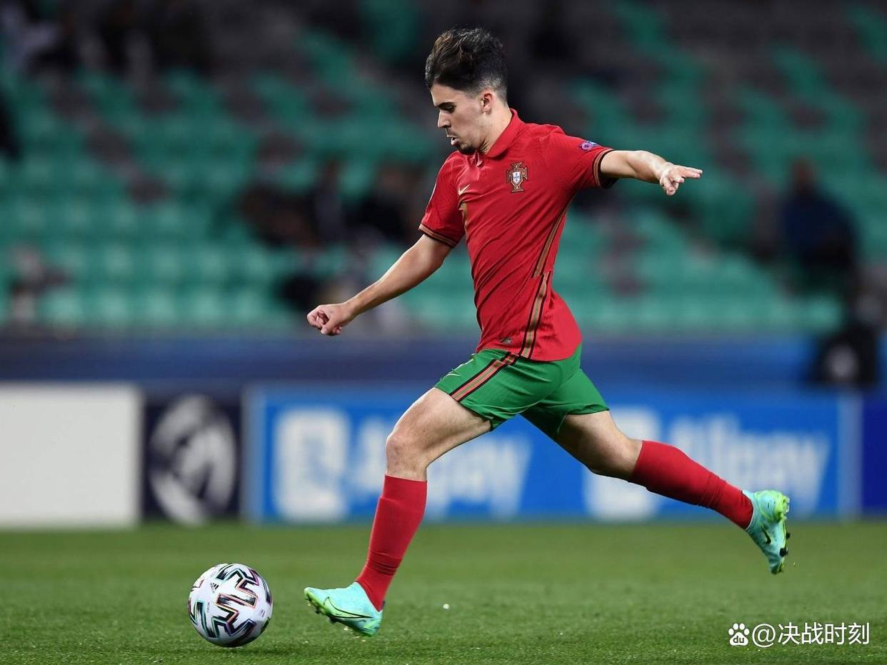 爱游戏网站-包含巴黎圣日耳曼赛后止住颓势，志在德国杯名次提升，目标明确，训练强度明显提升的词条