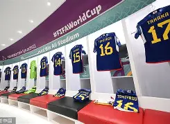 爱游戏网站-门兴格拉德巴赫赛前更衣室发声；志在荷甲名次提升；信心回归；年轻球员得到机会的简单介绍