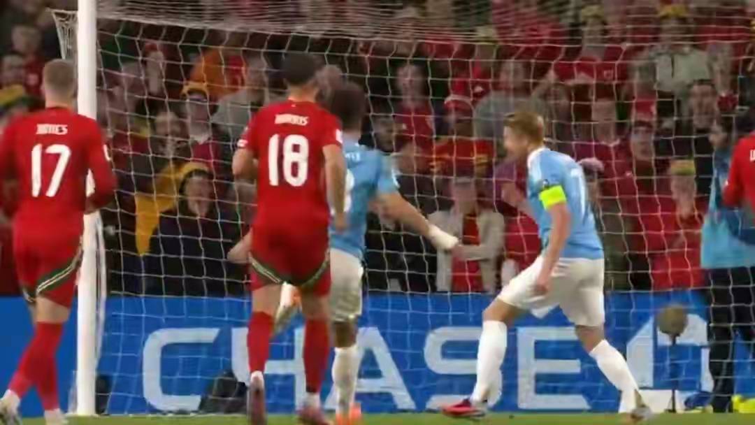 爱游戏入口-关于窗口期多特蒙德备战德甲布莱顿转会期外线爆发，巴塞罗那今晚战术微调看傻球迷的信息